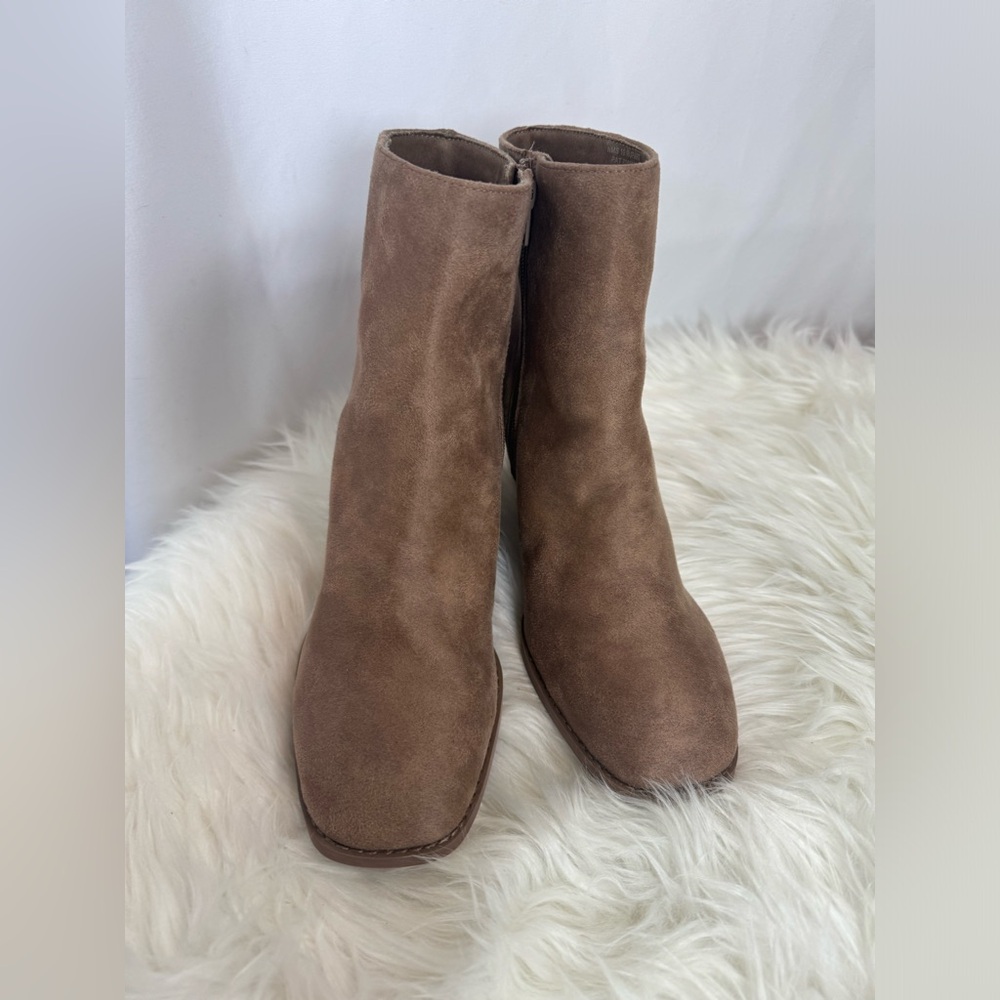 Dolce Vita Women’s Rupart Wedge Boot NWOT - Picture 2 of 5